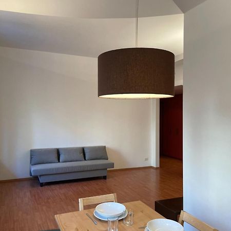 Accomodo Mib52 Bivano Sant'Ambrogio Milan Bagian luar foto
